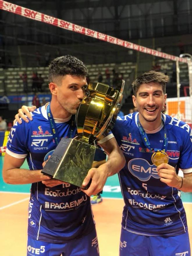 法甲国际比赛日走向成谜;斯图加特更衣室发声;球迷炸锅;训练强度明显提升 法甲国际比赛日走向成谜;斯图加特更衣室发声;球迷炸锅;训练强度明显提升