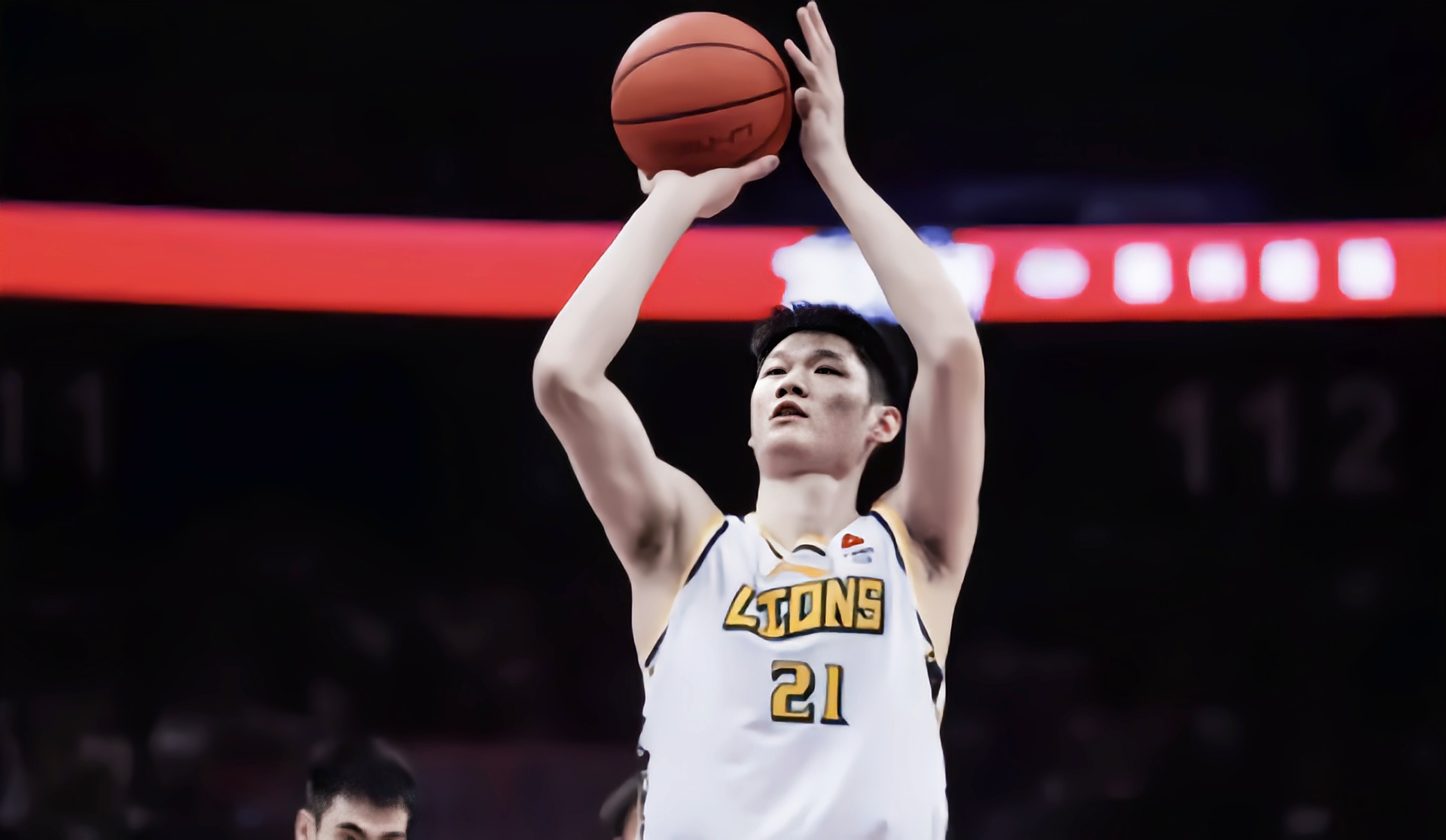 关于赛地聚焦：CBA常规赛集结日热度飙升，犹他爵士篮板制胜，赛场秩序良好，数据趋势出现新变化的信息-爱游戏app